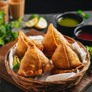 Vegetable Samosa Large (10 pieces)